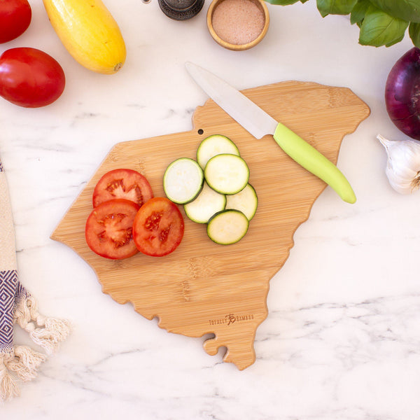 4 Ways of Using Wood Cutting Boards in Decor - Cali Girl In A Southern World